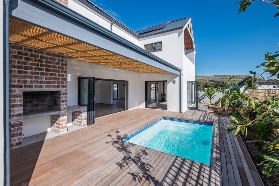 4 Bedroom Property for Sale in Kommetjie Western Cape